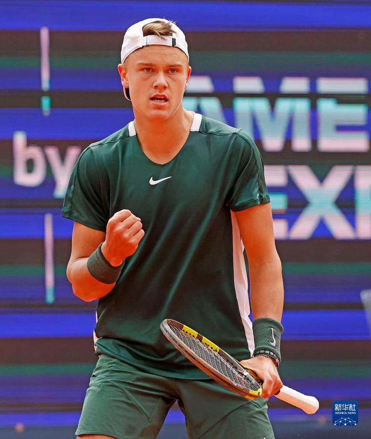 场的高光发 场的高光发